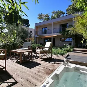 Villa Maison D'architecte Avec Vue Sur Les Alpilles, Villeneuve-lès-Avignon