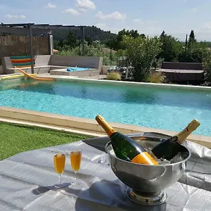 Appartement Beau T1 Bis Moderne Climatisé, Villeneuve-lès-Avignon